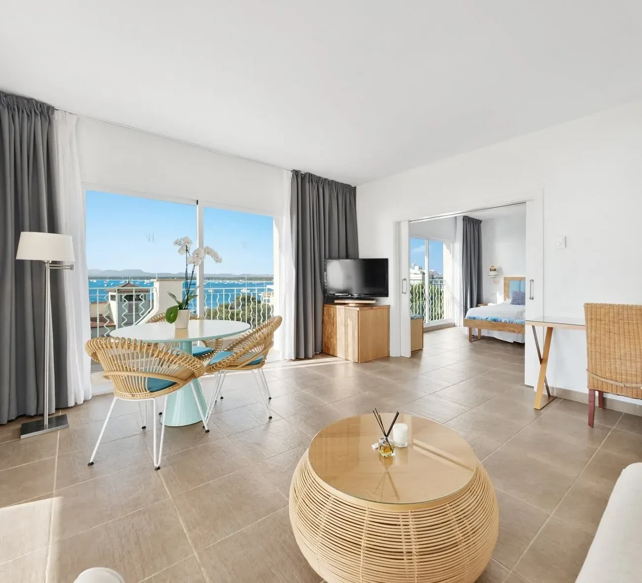 669 03villachiquitahabsuite1300x1180